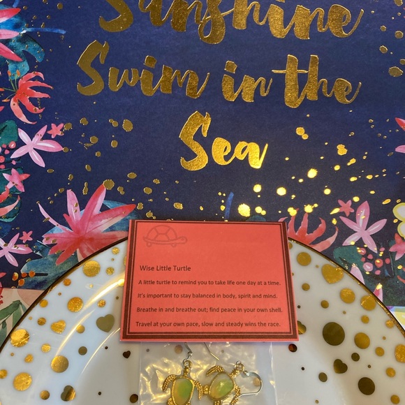 Handmade earrings - resin filled Turtles. Message- find peace in your own shell. - Picture 3 of 3